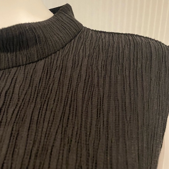 $115 - BLACK
BRAND NEW WITH TAG 
EILEEN FISHER 
SIZE LARGE - Picture 3 of 7
